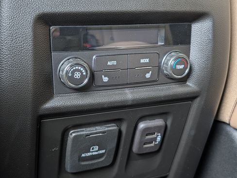 Certified 2023 Chevrolet Traverse Premier AWD/4WD image 14
