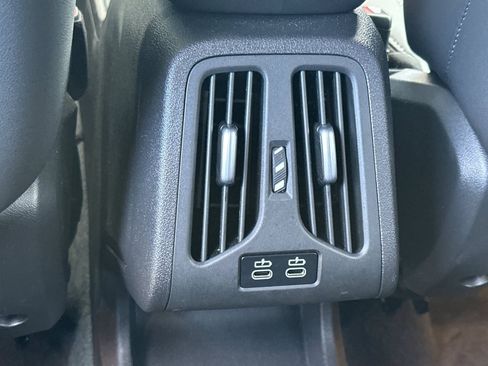 Used 2025 BMW X1 xDrive28i w/ Premium Package image 16