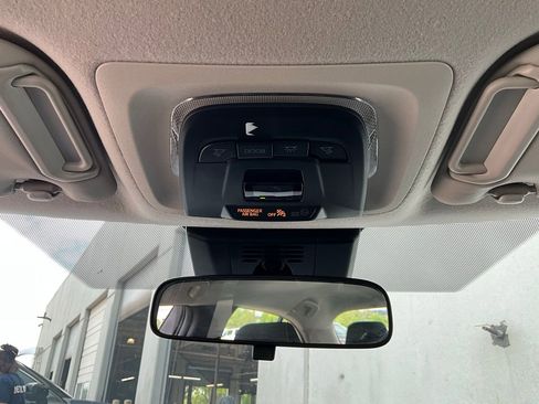 Used 2025 Toyota Corolla LE image 15