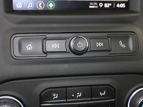 Used 2024 Chevrolet Silverado 1500 Custom image 46