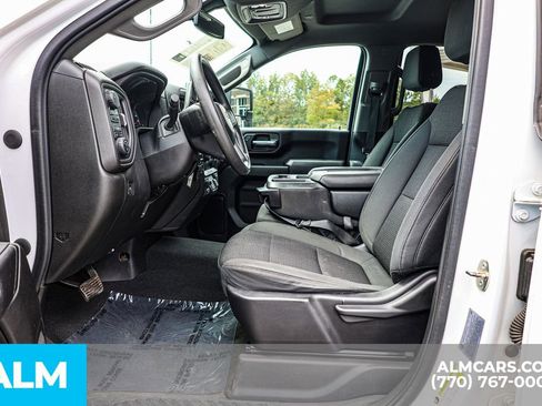 Used 2023 Chevrolet Silverado 2500 Custom w/ Custom Value Package image 19