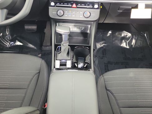 New 2025 Hyundai Santa Cruz SE image 10