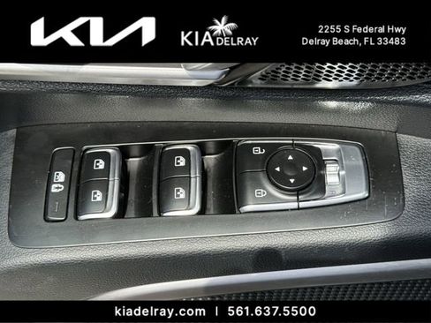 Used 2024 Kia Telluride LX FWD image 14
