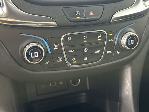 Used 2024 Chevrolet Equinox LT AWD/4WD image 20