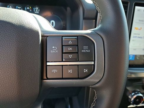 Used 2025 Ford F150 Lariat AWD/4WD image 23