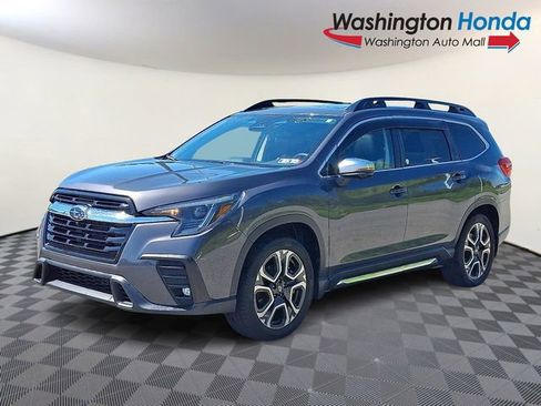 Used 2023 Subaru Ascent Limited w/ Technology Package AWD/4WD image 3