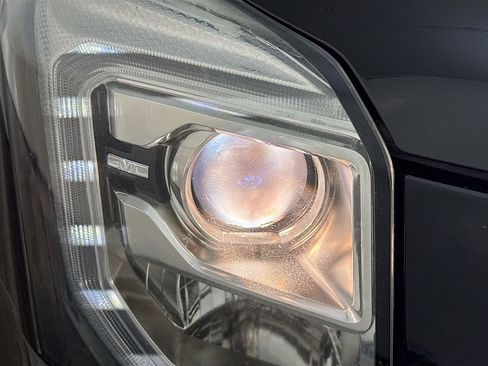 Used 2016 GMC Yukon SLT image 39