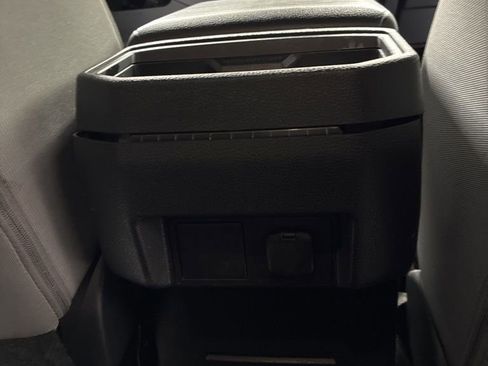 Used 2025 Toyota Tacoma TRD Off-Road image 25