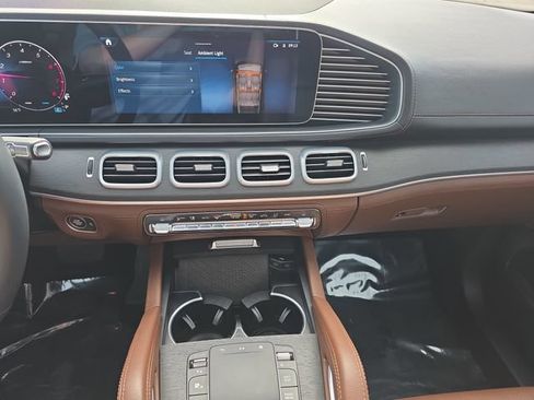 Used 2024 Mercedes-Benz GLE 350 4MATIC w/ Driver Assistance Package image 20