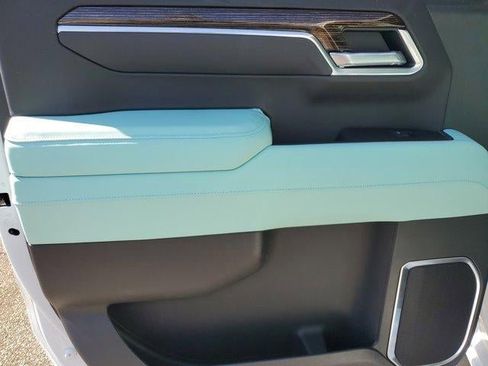 New 2026 GMC Sierra 1500 Elevation image 15