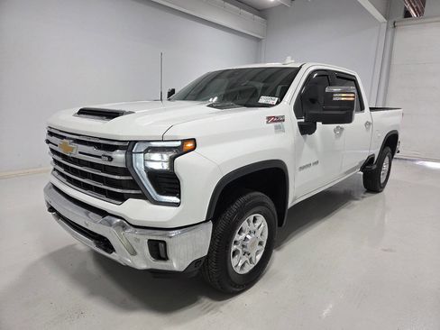 Used 2024 Chevrolet Silverado 2500 LTZ w/ LTZ Plus Package AWD/4WD image 1