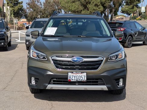 Certified 2022 Subaru Outback Limited AWD/4WD image 2