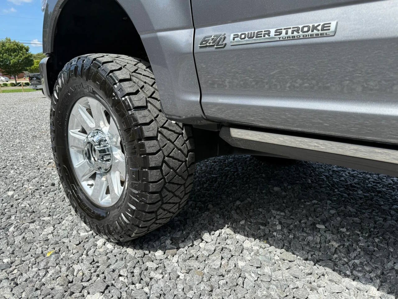 Used 2021 Ford F250 Platinum w/ FX4 Off-Road Package AWD/4WD image 6