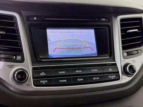Used 2017 Hyundai Tucson Sport FWD image 17