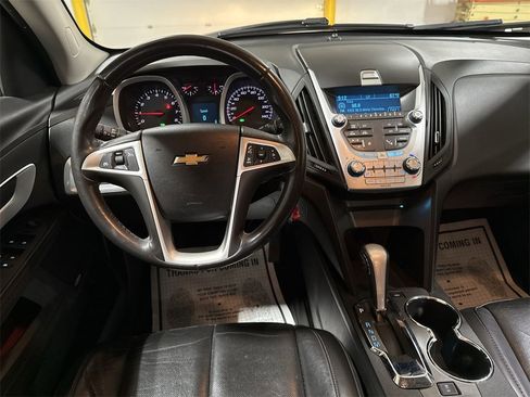 Used 2011 Chevrolet Equinox LT w/ Chrome Appearance Package image 20