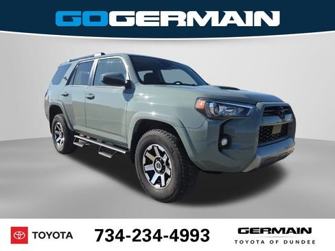 Certified 2023 Toyota 4Runner TRD Off-Road image 5