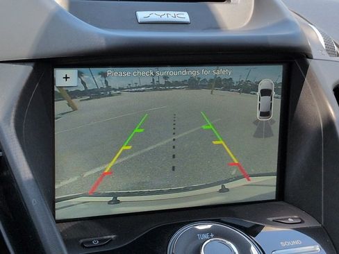 Used 2017 Ford Escape Titanium FWD image 23
