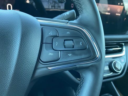 Used 2025 Buick Envista Sport Touring FWD image 28