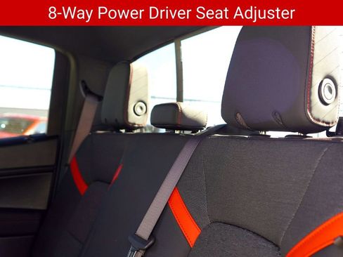 Used 2024 Chevrolet Colorado Z71 w/ Z71 Convenience Package 2 image 29