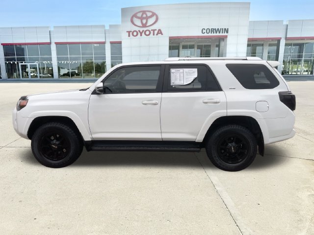 Used 2015 Toyota 4Runner SR5 Premium AWD/4WD image 4