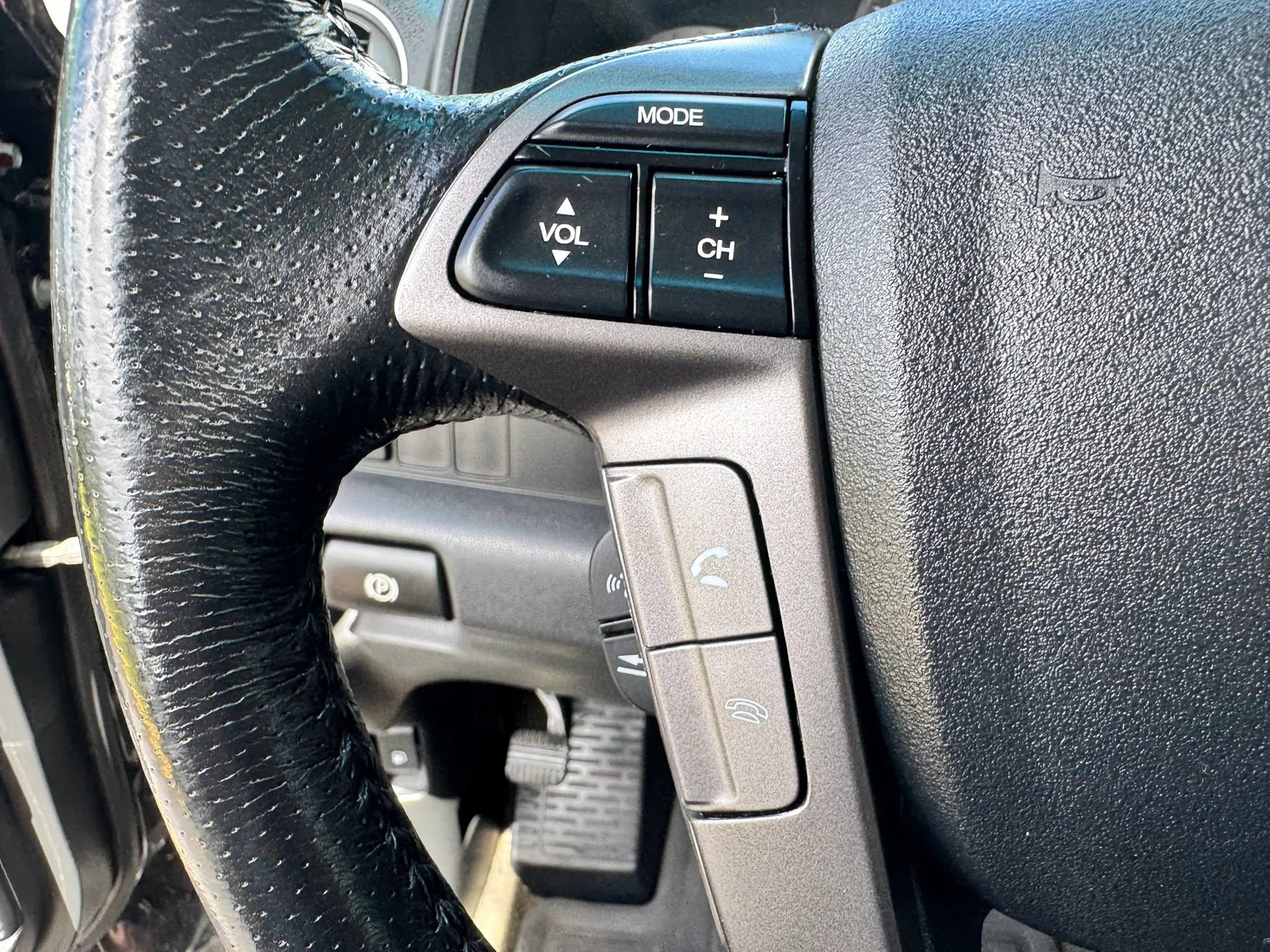 Used 2015 Honda Pilot Touring image 31