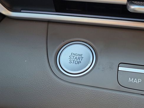 Used 2025 Hyundai Elantra SEL FWD image 27