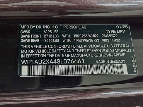 Used 2025 Porsche Macan Electric image 34