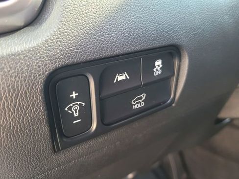 Used 2021 Kia Sorento SX image 17