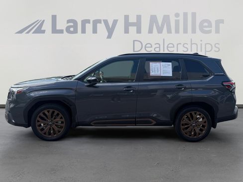 Used 2025 Subaru Forester Sport AWD/4WD image 2