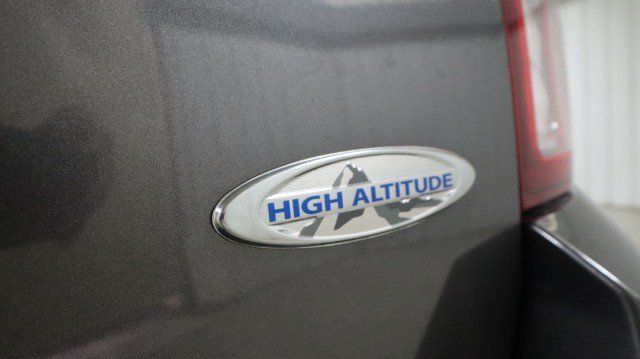 Used 2017 Jeep Compass High Altitude FWD image 23