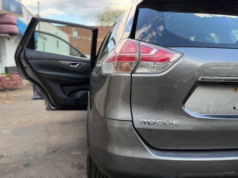 Used 2016 Nissan Rogue S image 46