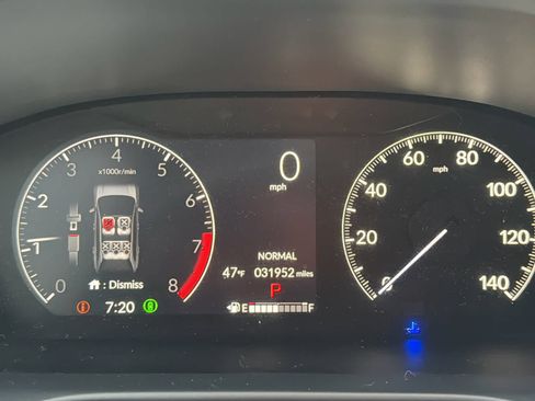 Used 2024 Honda HR-V EX-L image 8