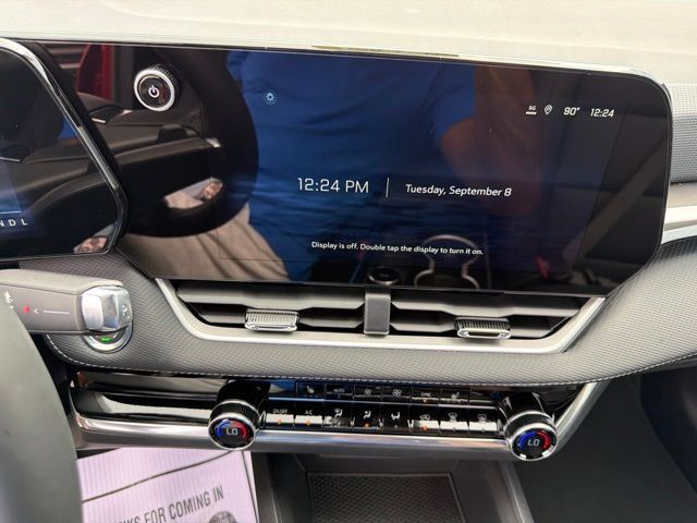 New 2027 Chevrolet Equinox LT w/ Convenience Package II FWD image 30