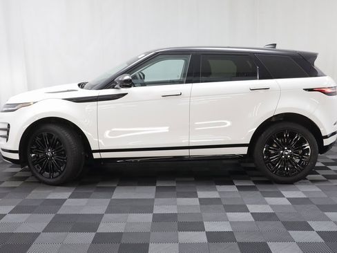 Used 2024 Land Rover Range Rover Evoque Dynamic SE image 4