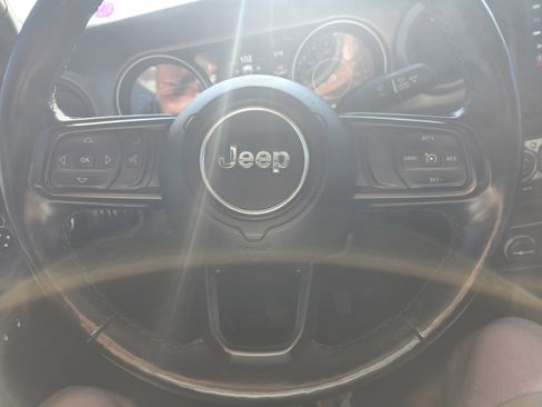 Used 2020 Jeep Gladiator Sport w/ Quick Order Package 24S image 13