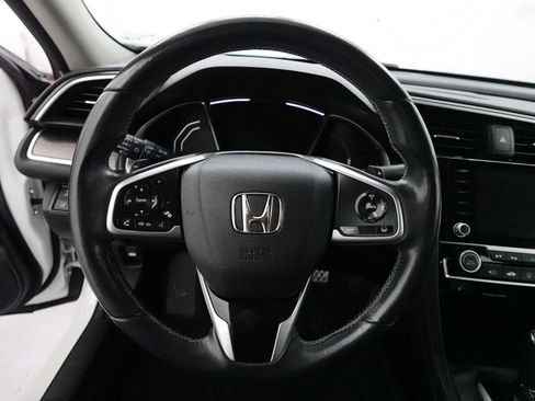 Used 2019 Honda Civic Touring image 16