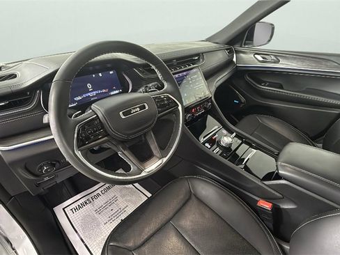 Used 2023 Jeep Grand Cherokee L Overland image 18