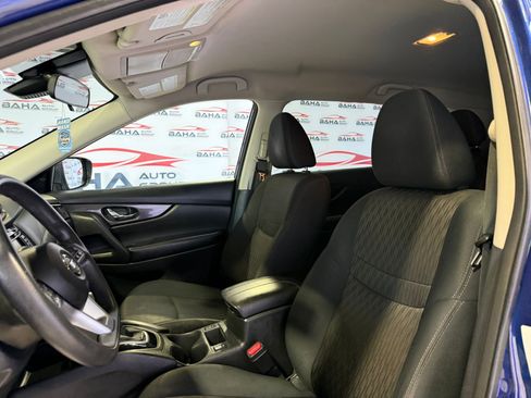 Used 2019 Nissan Rogue SV image 18