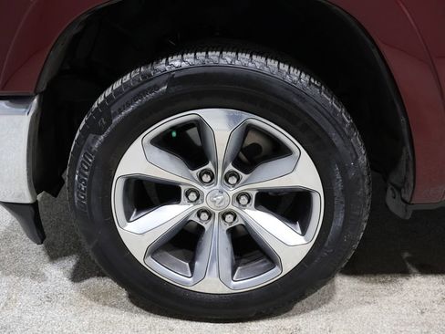 Used 2020 RAM 1500 Limited image 10