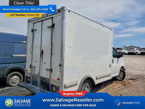 Used 2015 Chevrolet Express 3500 RWD image 4