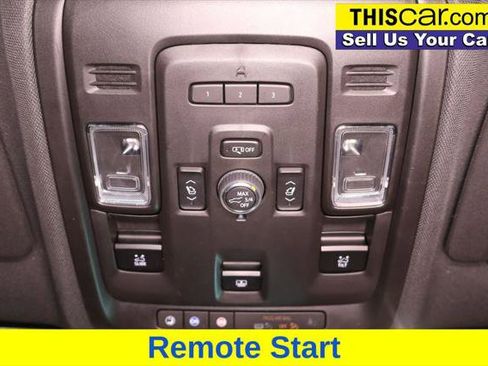 Used 2022 Chevrolet Tahoe Z71 w/ Luxury Package image 19