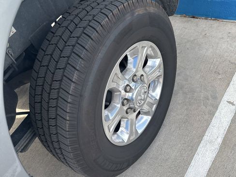 Used 2021 RAM 3500 Big Horn w/ Level 2 Equipment Group image 10