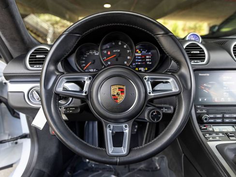 Used 2021 Porsche 718 Cayman GTS RWD image 36
