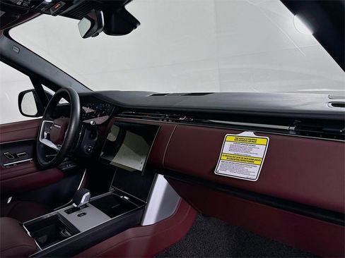 New 2026 Land Rover Range Rover SE image 27