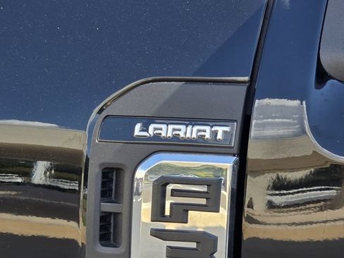 Used 2023 Ford F350 Lariat w/ FX4 Off-Road Package AWD/4WD image 33
