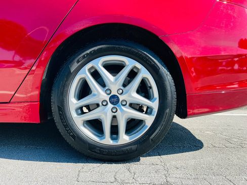 Used 2013 Ford Fusion SE FWD image 9