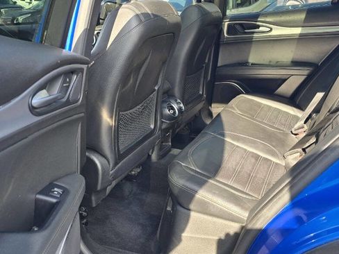 Used 2018 Alfa Romeo Stelvio Ti Sport image 14