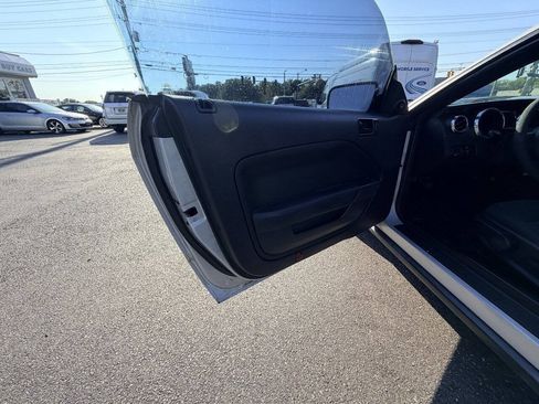 Used 2007 Ford Mustang Coupe RWD image 19