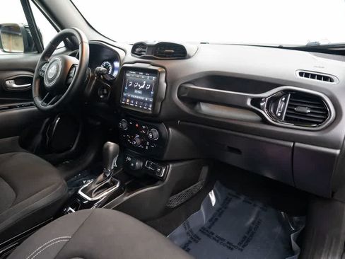 Used 2022 Jeep Renegade Altitude w/ Convenience Group AWD/4WD image 28