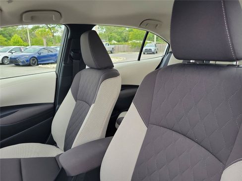 Used 2026 Toyota Corolla LE FWD image 19